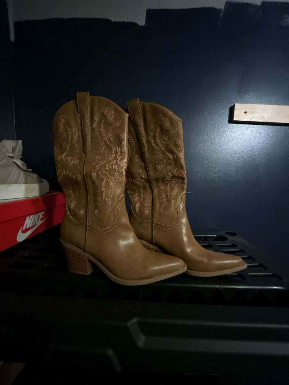Sun + Stone Women's Tan Western Cowboy Boots Size 10